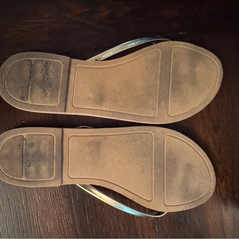 Old Navy Women's Metallic Sandals - Picture 2 of 2